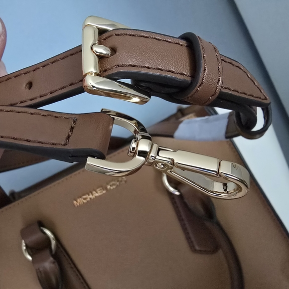 NEW Classic Michael Kors KRIS Leather Crossbody Satchel Bag - Picture 13 of 15